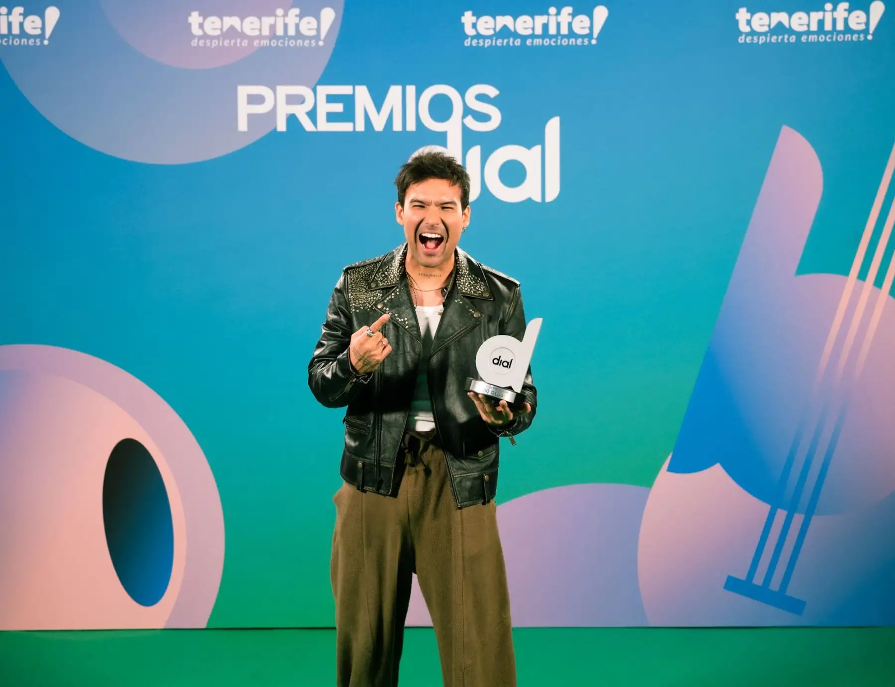 Ezio Oliva: el primer peruano en ganar el Premio Dial en España.