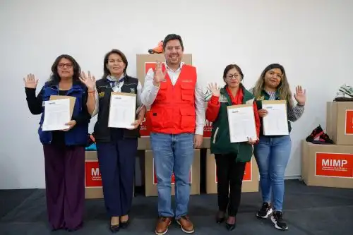 El secretario general del MIMP, Fernando Lazarte, cumplió recargada agenda de trabajo en la región Arequipa. Foto: MIMP