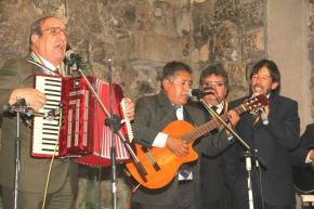 El compositor, acordeonista y pianista Jorge Núñez del Prado Ísmodes fundó en Lima el trío Los Campesinos. Foto: Cortesía Percy Hurtado