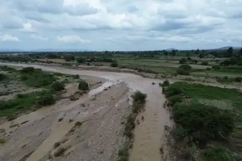 Las lluvias intensas han provocado el incremento del caudal del río Chepén, región La Libertad. Foto: Cortesía Luis Puell
