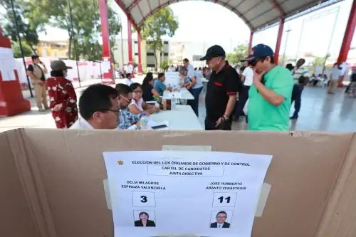 Segunda vuelta en el CAL: abogados eligen hoy al nuevo decano entre Delia Espinoza y Humberto Abanto