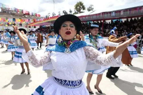 Continúa la fiesta desbordante del Carnaval Originario Pukllay 2026 en Andahuaylas