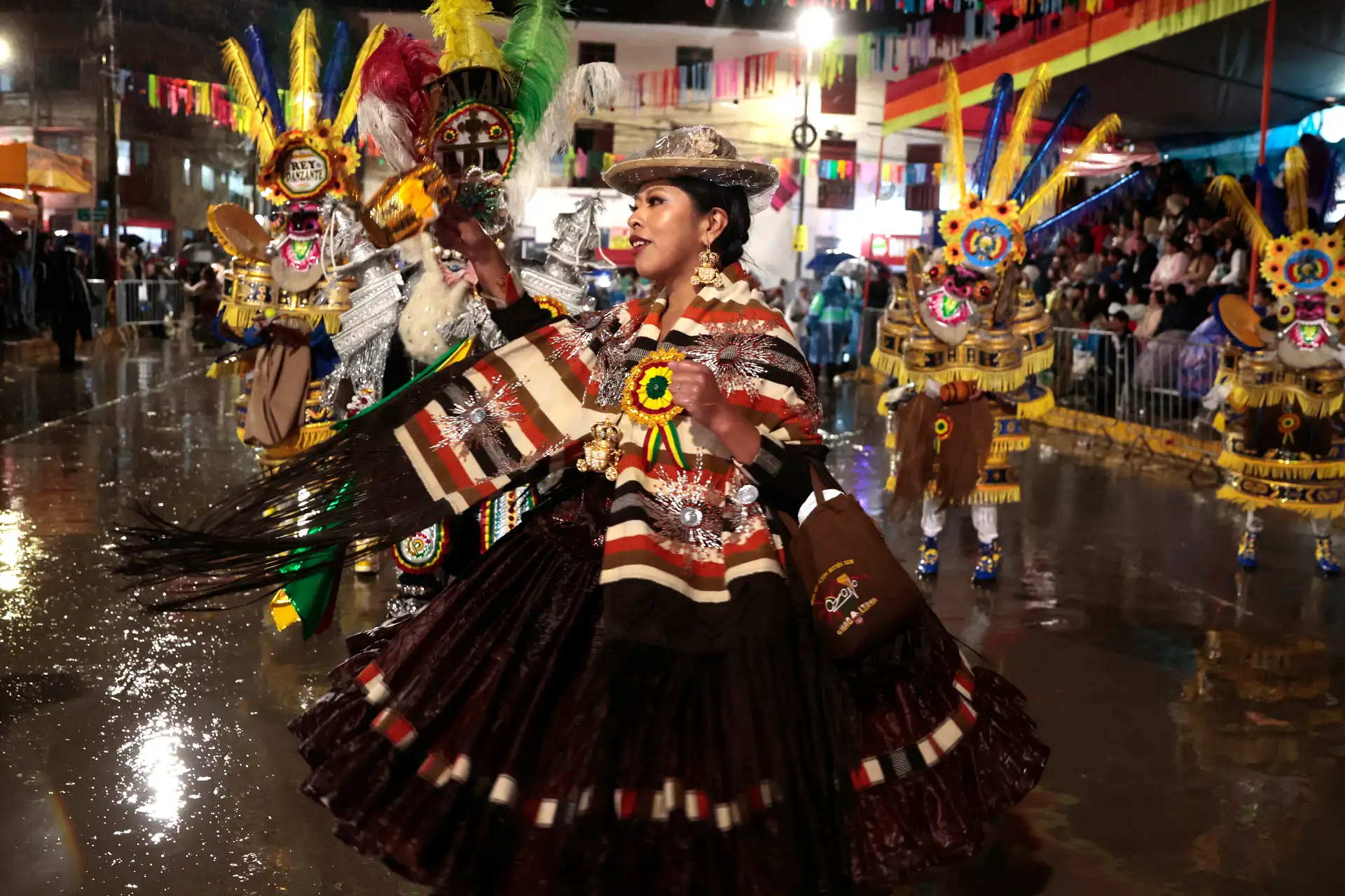 Con la presencia de delegaciones internacionales, culmina la presente edición del carnaval Pukllay 2026, una de las festividades más importantes dedicadas a las danzas y tradiciones originarias del Perú. 
Foto: ANDINA/Vidal Tarqui