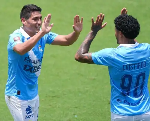 Irven Ávila celebra el tercer gol de Sporting Cristal ante el Sport Boys