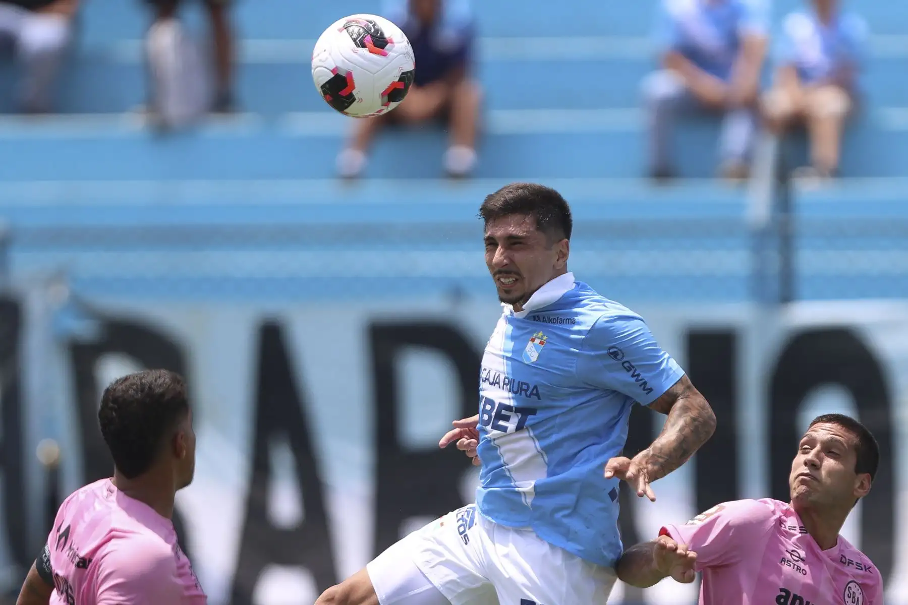 Sporting Cristal goleó 3-0 a Sport Boys en partido correspondiente a la fecha 7 del Torneo Apertura de la Liga 1, disputado en el Estadio Alberto Gallardo, con goles de Maxloren Castro, Miguel Araujo y Irven Ávila. Foto: ANDINA/Jhonel Rodríguez Robles