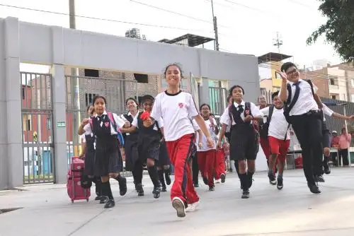 Este lunes 16 de marzo los estudiantes de colegios públicos retornan a las aulas. Foto: ANDINA/Difusión