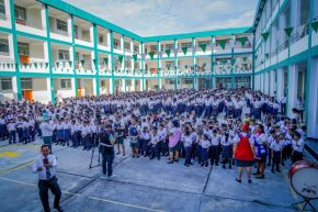 Con diversas ceremonias se desarrolla el Buen Inicio del Año Escolar 2026 en la región Loreto. Más de 380,000 estudiantes retornan hoy a las aulas. ANDINA/Difusión