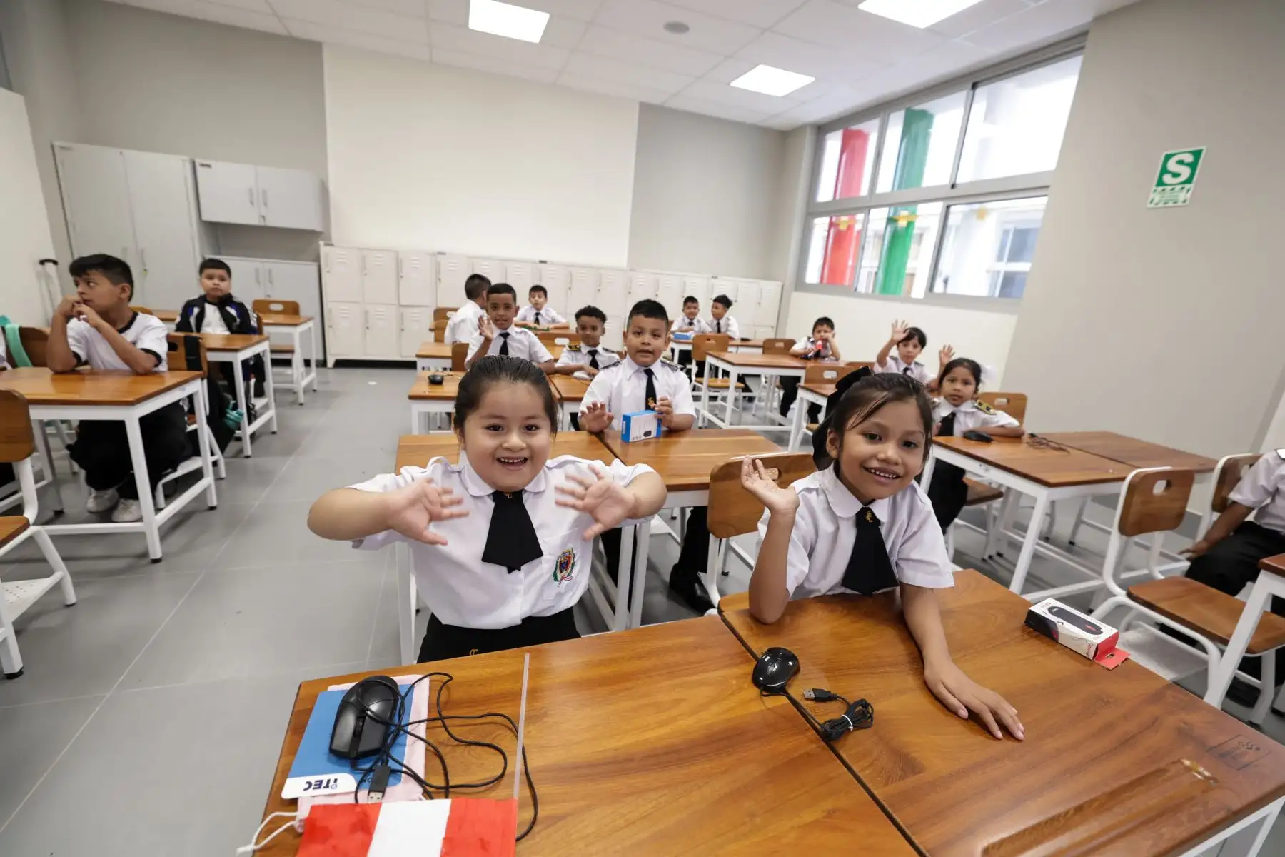 Inicio de clases para más de 6 millones de estudiantes, quienes hoy vuelven a las aulas en 53 631 colegios públicos de todo el país. Foto: ANDINA/ PCM