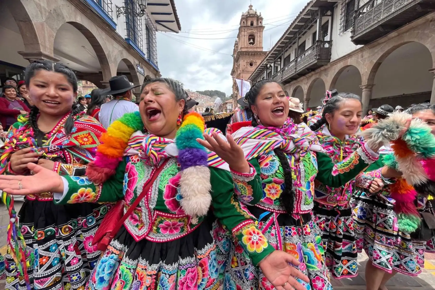 Delegaciones de comunidades campesinas, donde se mantienen con arraigo estás celebraciones, llegaron ayer acompañados de habitantes de distritos y las trece provincias para revalorar está fiesta costumbrista y tradicional bajo la denominación de "Qhaswa Raymi". Foto: ANDINA/Percy Hurtado Santillán