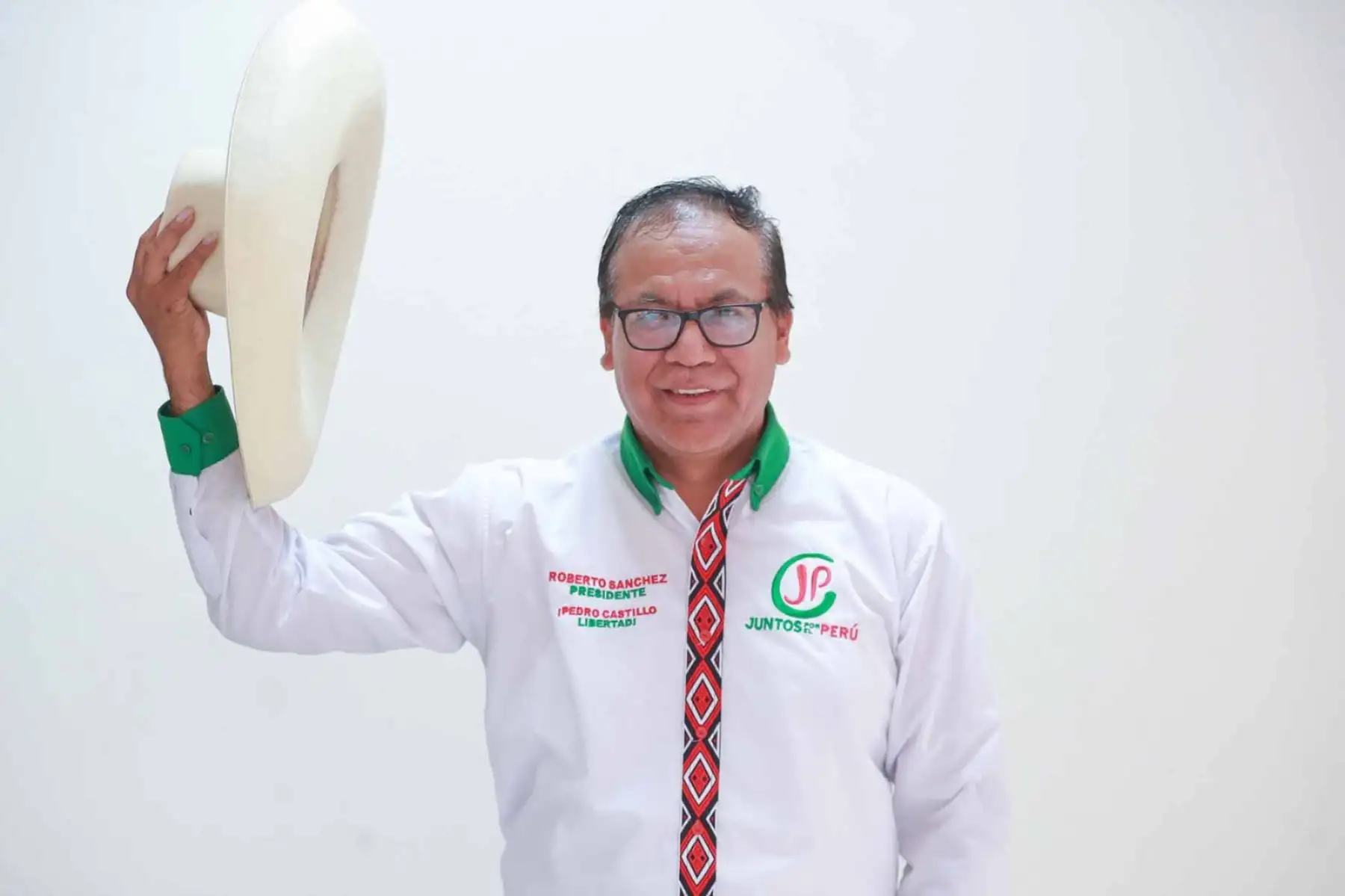 Elecciones 2026: conoce a los candidatos a vicepresidentes que acompañan a Roberto Sánchez