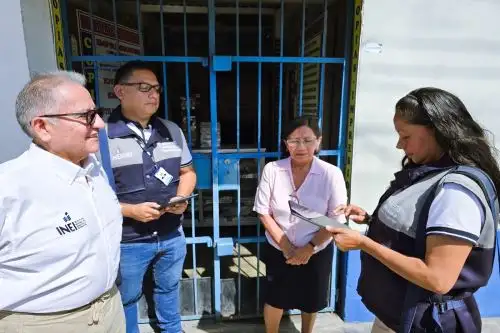 INEI recolecta información de los hogares en Chimbote