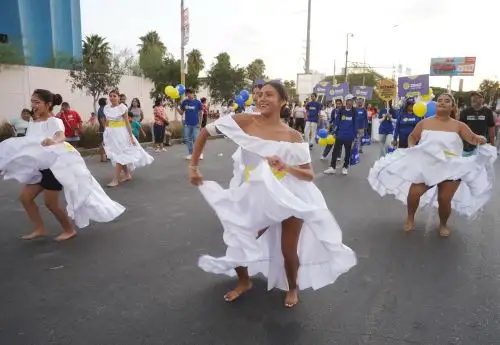 El fin de fiesta del Festival Internacional de la Vendimia de Ica 2026 fue con un espectacular corso y concurso de carros alegóricos. Foto: Genry Bautista