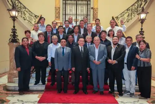 Presidente José María Balcázar se reunió con dirigentes de docentes de educación superior y técnica.