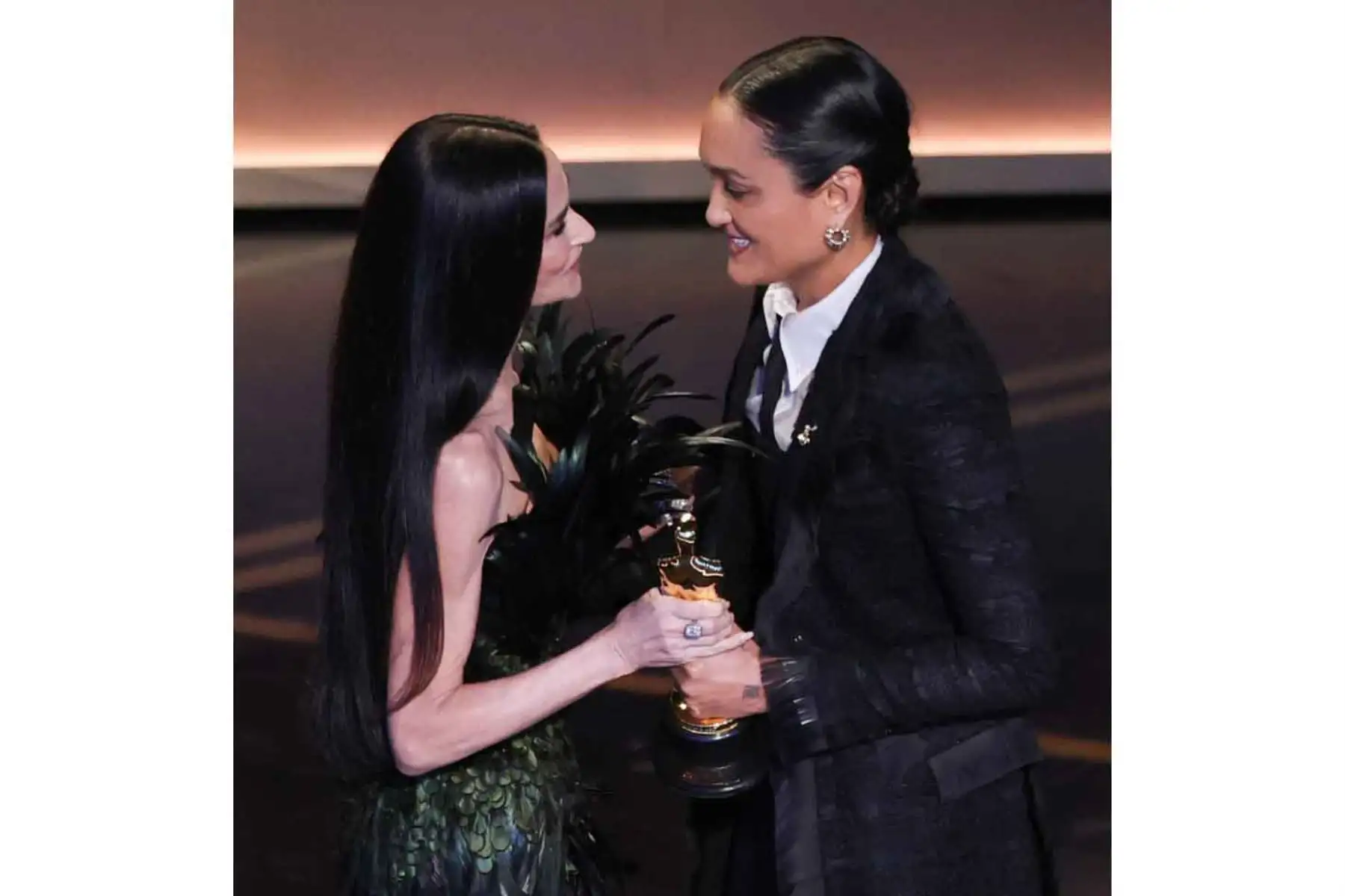 El premio marca un hito en la industria cinematográfica, ya que la categoría de Mejor Fotografía estuvo dominada por hombres durante casi 98 años. Foto: AFP
