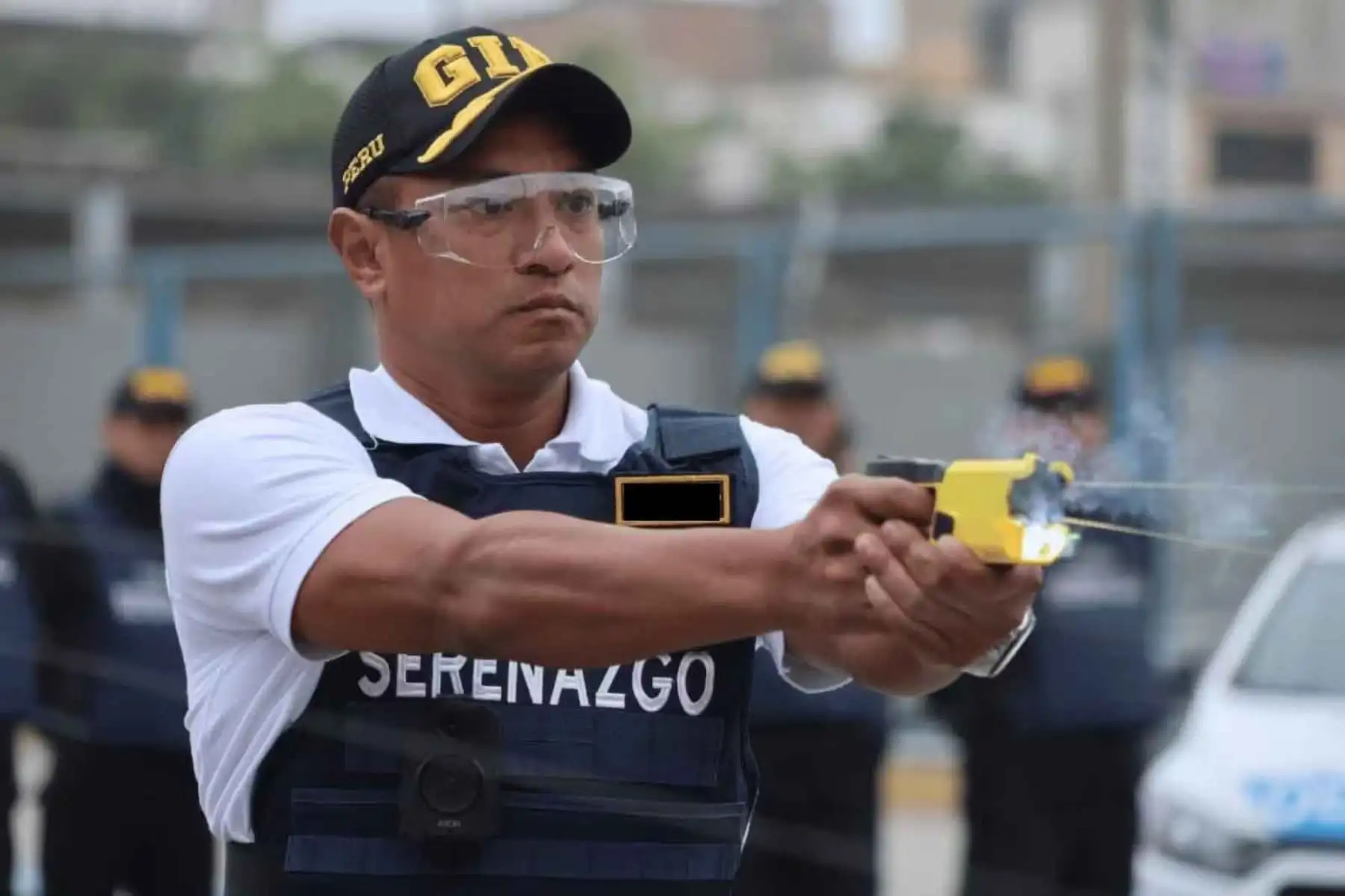 Estas características mínimas servirán de base para los procesos de adquisición e implementación que realicen las municipalidades, promoviendo una actuación más ordenada, uniforme y responsable del serenazgo municipal..ANDINA/Difusión