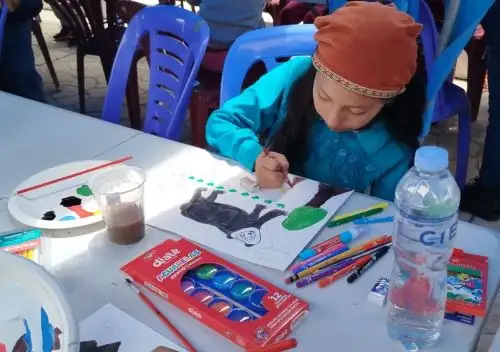 Escolares de diversos grados del nivel primario de Aymares participaron del concurso de pintura y arte inspirado en el oso andino. ANDINA/Difusión