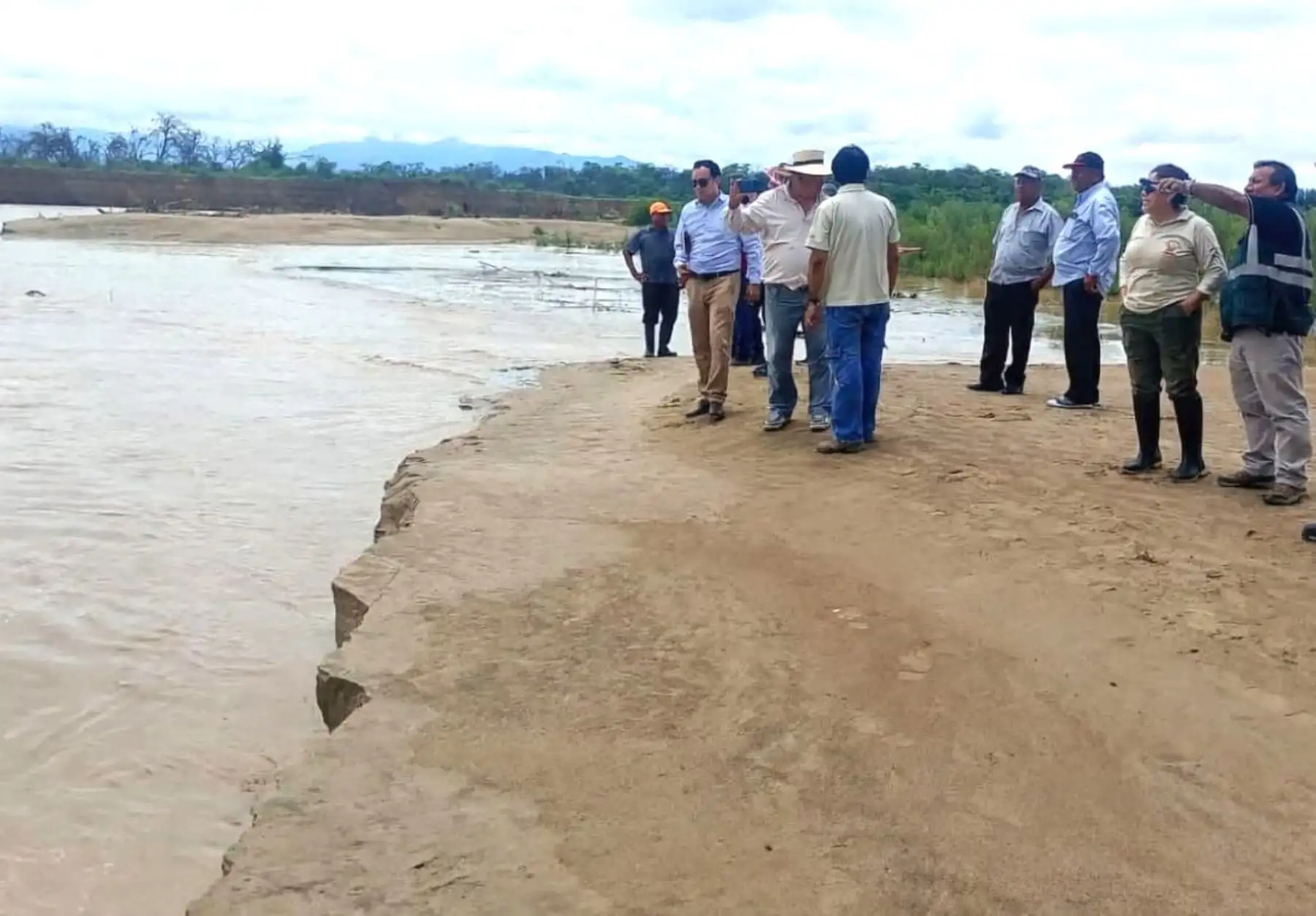 En una mesa técnica articulan acciones urgentes para proteger el patrimonio e infraestructura hidráulica del Santuario Histórico Bosque de Pómac, ante las lluvias intensas. ANDINA/Difusión