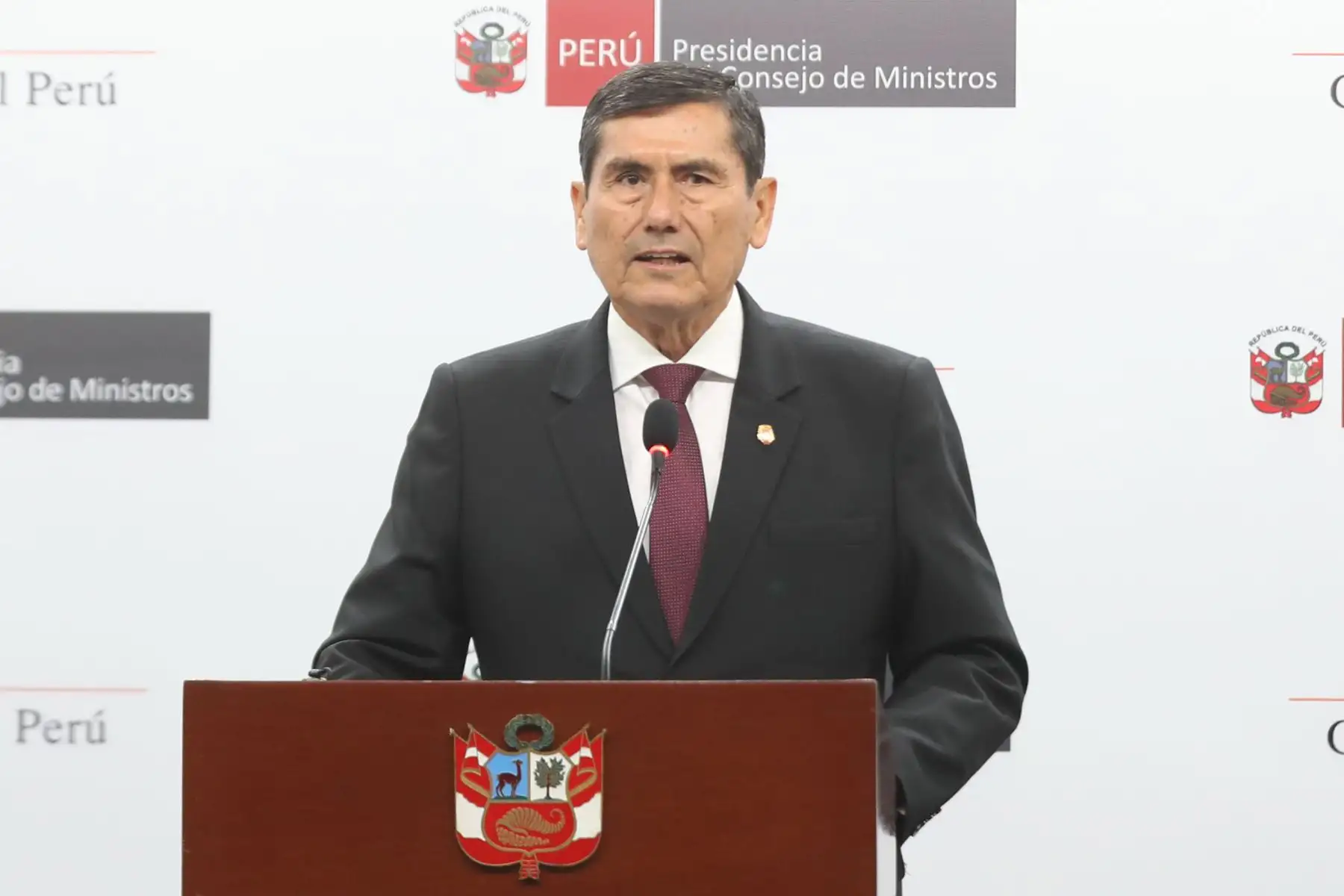 Voto de confianza: Gabinete de Luis Arroyo se presentará ante el Congreso el 16 de abril