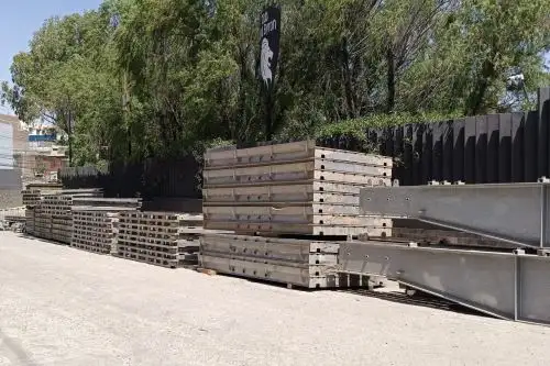 El desborde de la torrentera Chullo por las lluvias intensas ocasionó el colapso del puente La Concordia (Arequipa), por lo que se requiere instalar un puente Bailey. Foto: Cortesía Rocío Méndez