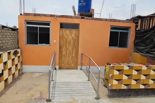 Las viviendas se encuentran en las regiones de Junín, Piura, Ica, Ucayali, San Martín, Amazonas, Áncash, La Libertad y Loreto. Cada unidad tiene 42 metros cuadrados. Foto: MVCS