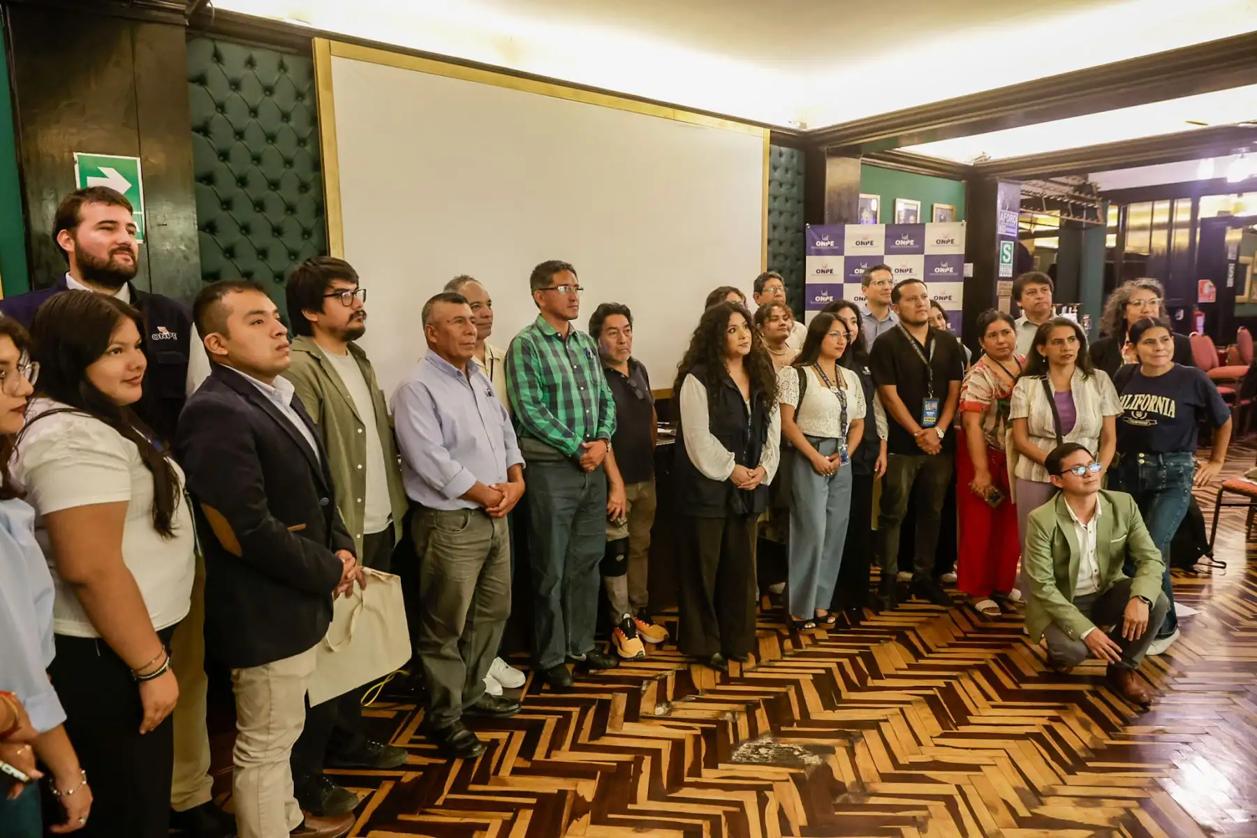 La Oficina Nacional de Procesos Electorales (ONPE), con el apoyo del Programa de las Naciones Unidas para el Desarrollo (PNUD), realizó un taller dirigido a periodistas sobre los alcances de las Elecciones Generales 2026 y el sistema de cifra repartidora. La actividad permitió brindar información técnica sobre el proceso electoral programado para el 12 de abril, con el objetivo de fortalecer la cobertura informativa. Foto: ANDINA/Luis Iparraguirre