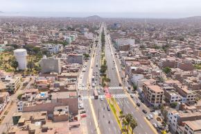 La obra incluyó el mejoramiento integral del pavimento, con una superficie más uniforme y resistente, además de trabajos de parchado profundo y reparaciones estructurales en los tramos más deteriorados, lo que permitirá soportar el alto flujo vehicular y garantizar mayor durabilidad. ANDINA/Difusión