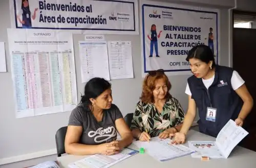 Trujillo: más de 13,000 miembros de mesa son capacitados para elecciones del 12 de abril