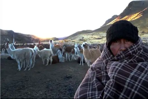 El Senanhi recomienda usar ropa de abrigo como chompas, guantes, gorros y proteger a niños y ancianos.