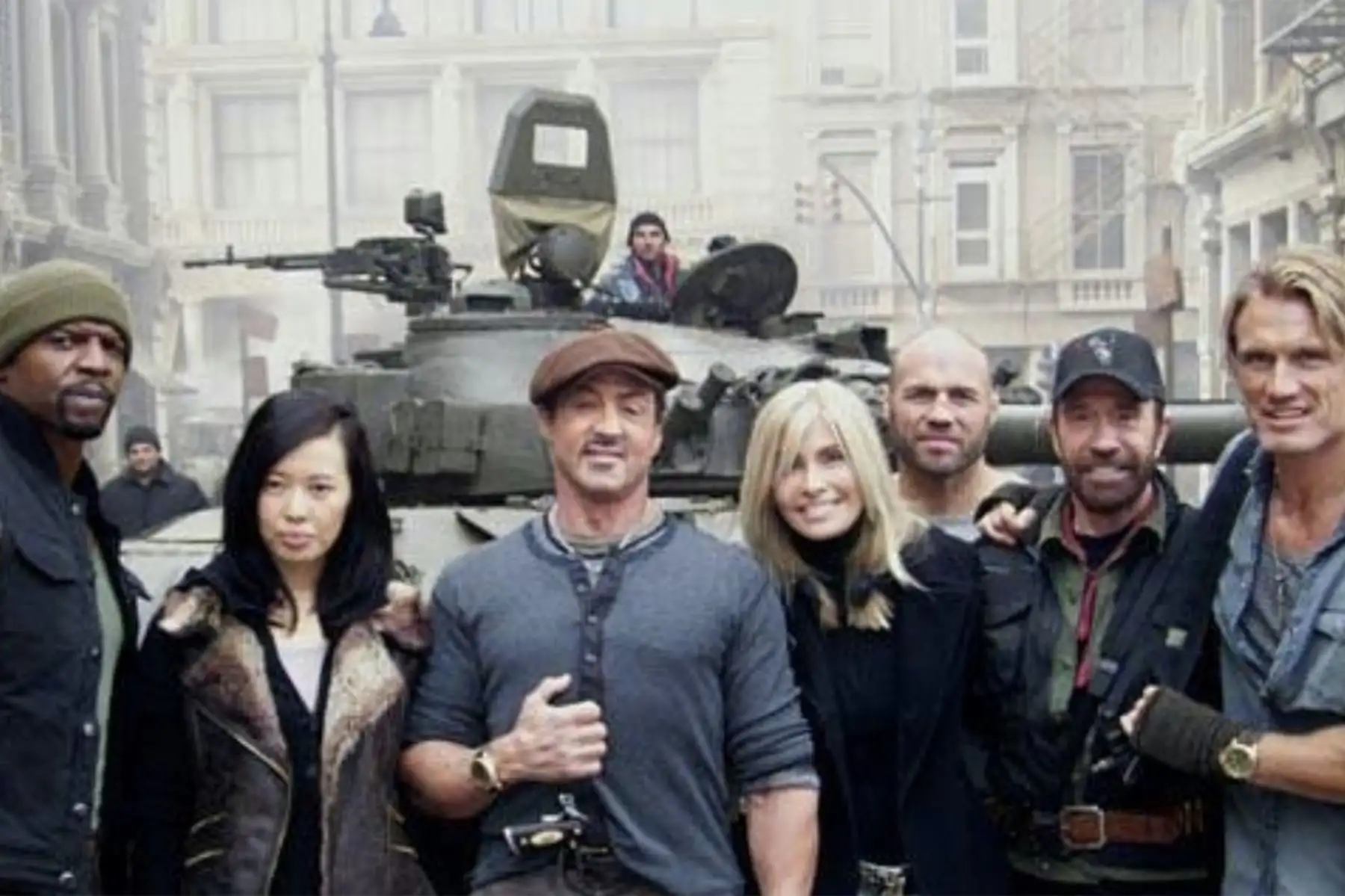 Fotografía de la cuenta oficial del actor Chuck Norris: "Formar parte del elenco estelar de Los Indestructibles 2 fue una experiencia divertida". Foto: Instagram
