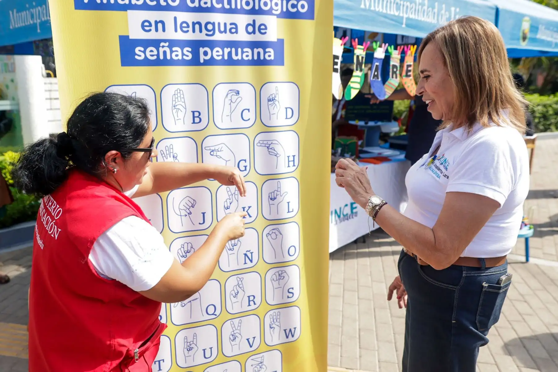 La alcaldesa de Lince, Malca Schnaiderman, participó en la jornada y destacó la importancia de promover espacios inclusivos en el distrito. Foto: ANDINA/Luis Iparraguirre.