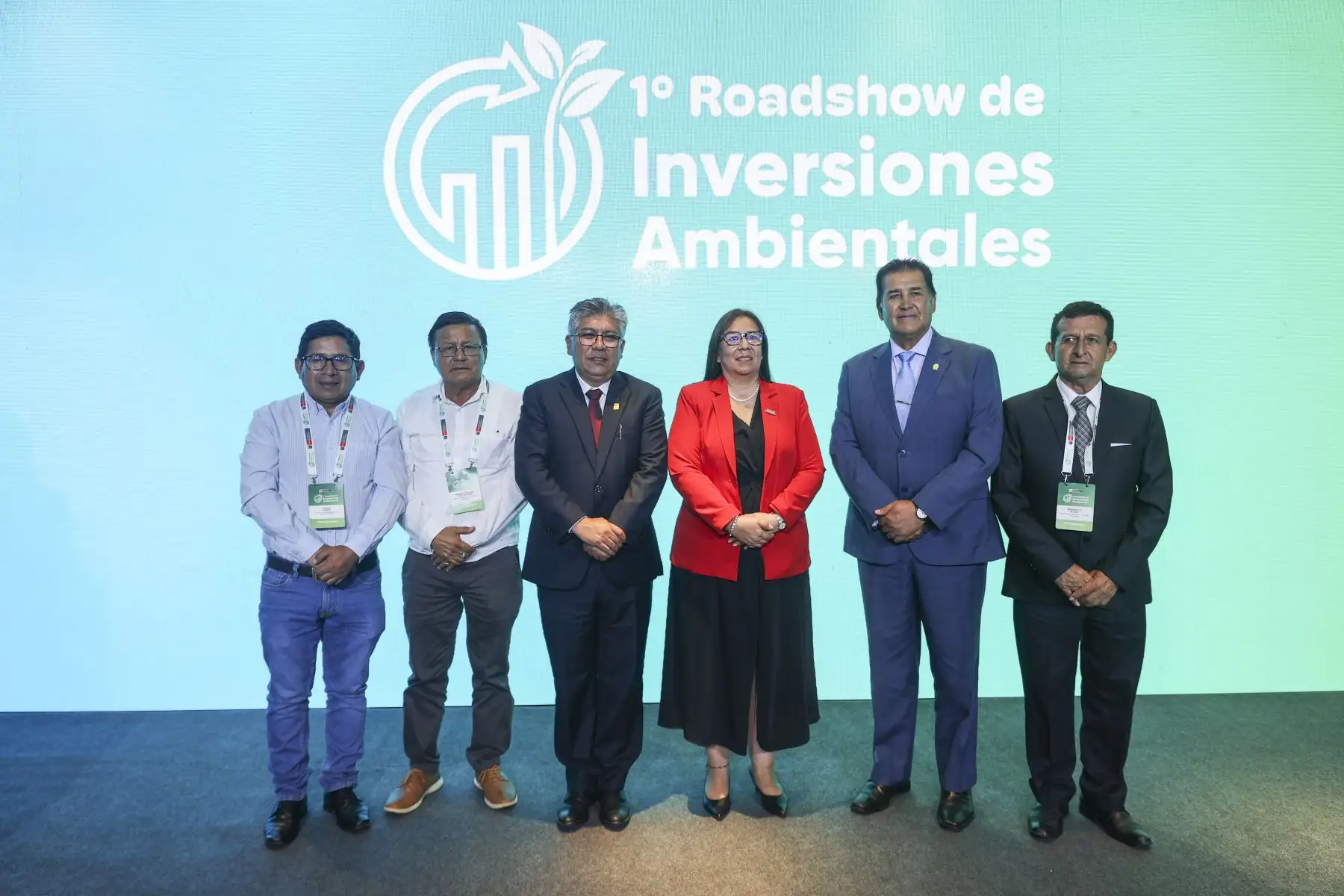 El Ministerio del Ambiente realizó el Primer Roadshow de Inversiones Ambientales, con la participación de la ministra Nelly Paredes. Durante el evento se presentó una cartera de 75 proyectos orientados a infraestructura natural, gestión de residuos sólidos y fiscalización ambiental, iniciativas que impactarán en más de 17 regiones y beneficiarán a cerca de 10 millones de personas, impulsando la inversión sostenible y el desarrollo del país. Foto: ANDINA/Jhonel Rodríguez Robles