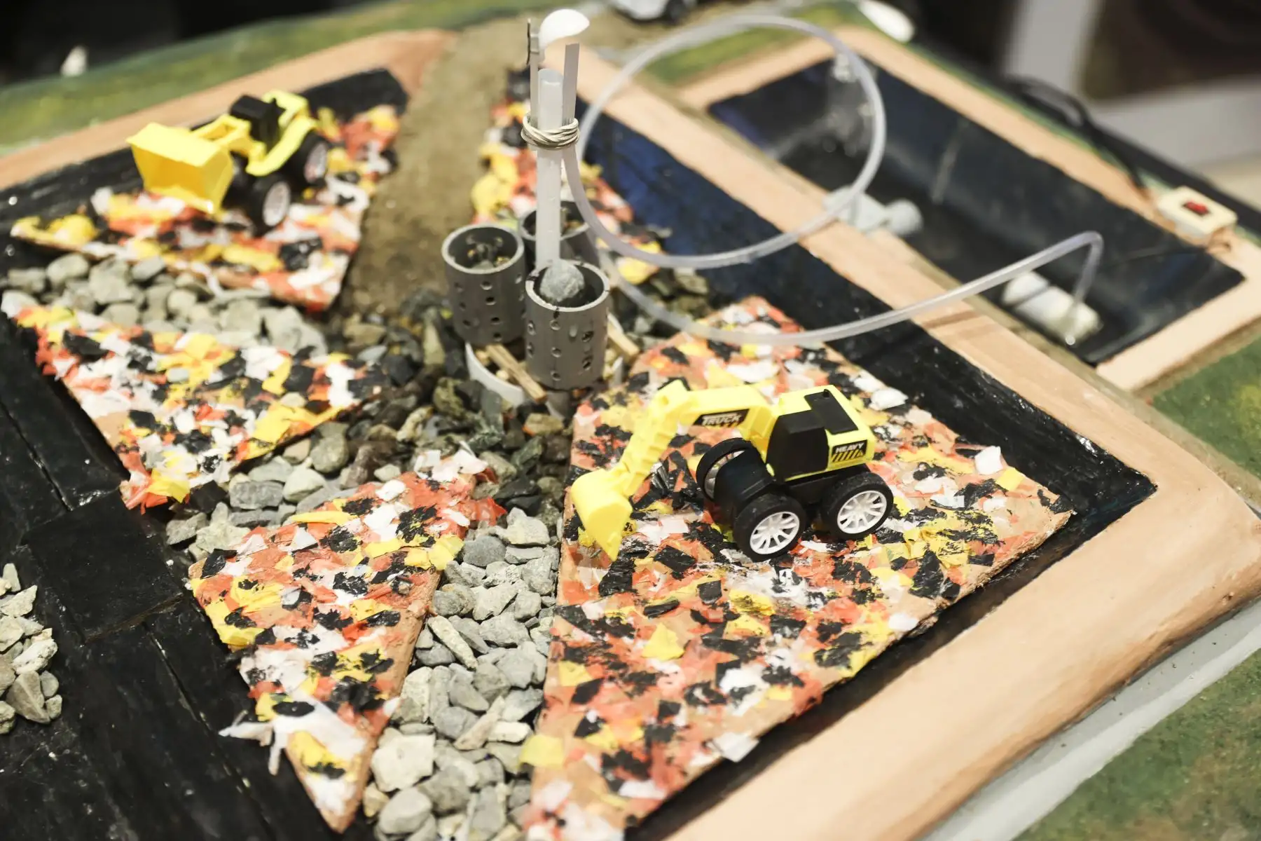 El Ministerio del Ambiente realizó el Primer Roadshow de Inversiones Ambientales, con la participación de la ministra Nelly Paredes. Durante el evento se presentó una cartera de 75 proyectos orientados a infraestructura natural, gestión de residuos sólidos y fiscalización ambiental, iniciativas que impactarán en más de 17 regiones y beneficiarán a cerca de 10 millones de personas, impulsando la inversión sostenible y el desarrollo del país. Foto: ANDINA/Jhonel Rodríguez Robles