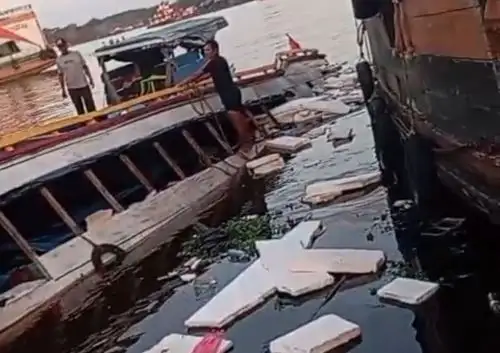 Una embarcación tipo bote congelador se hundió el jueves 19 de marzo en el puerto pesquero de Punchana, en la ciudad de Iquitos, región Loreto, incidente que genera preocupación sobre las condiciones de seguridad en el transporte fluvial en la Amazonía peruana.