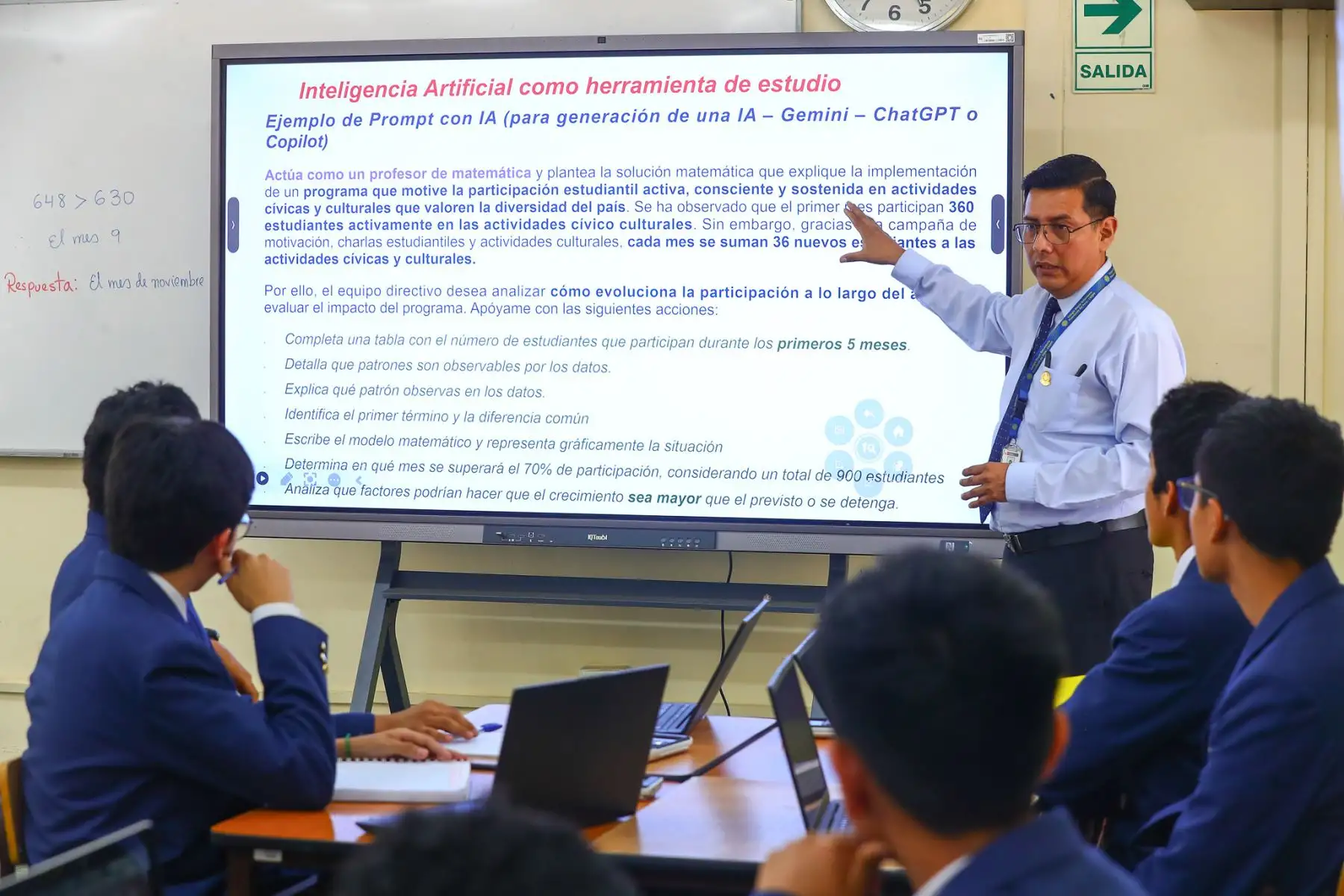 En el último tramo de su formación, los estudiantes se incorporan al Programa de Diploma del Bachillerato Internacional (IB), que se suma al currículo nacional.  Foto: ANDINA/ Verónica Calderón Zuñiga