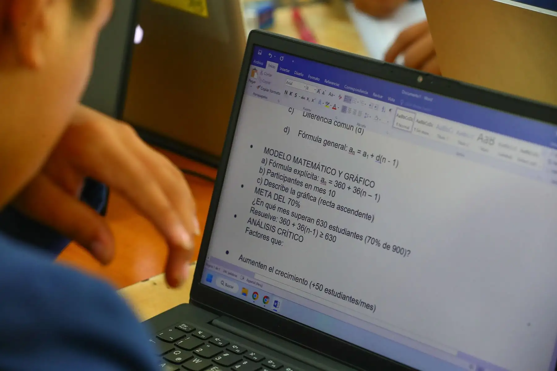 El modelo COAR se diferencia de muchos colegios particulares en que es público, gratuito y pero requiere haber estudiado primero y segundo de secundaria en escuela pública. Foto: ANDINA/ Verónica Calderón Zuñiga