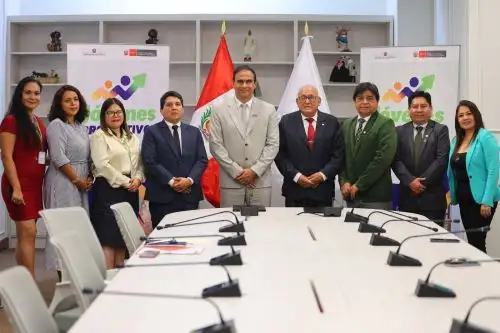 Convenio beneficiará a autoempleados en situación de pobreza, pobreza extrema y vulnerabilidad en 13 regiones. Foto: MTPE/Difusión.