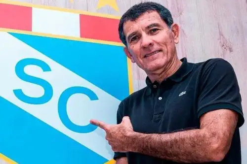 Gustavo Zevallos es el gerente deportivo de Sporting Cristal.