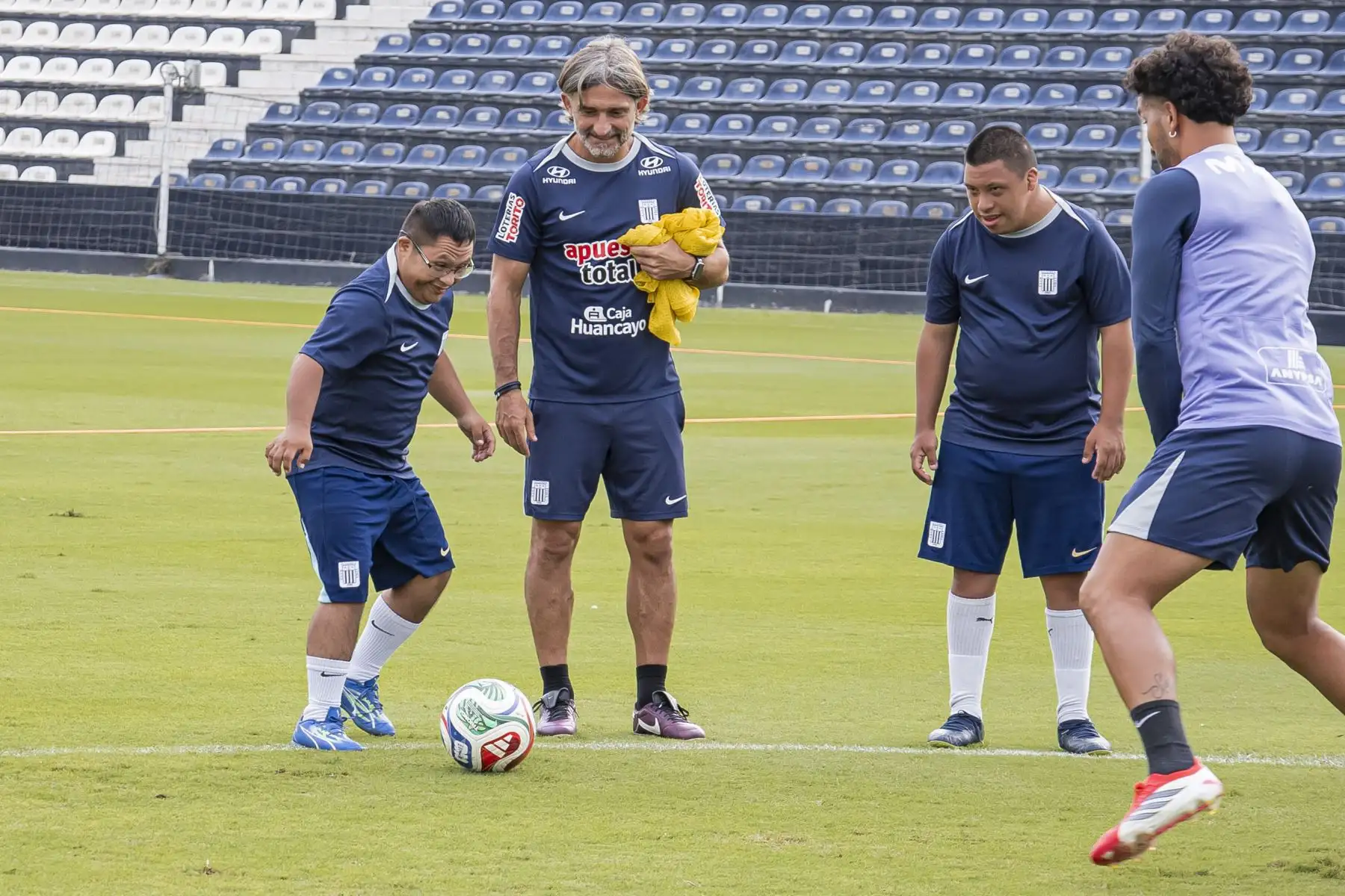 En el marco del Día Mundial del Síndrome de Down,  el Club Alianza Lima reafirma su compromiso con la inclusión y el deporte formativo. Foto:Club Alianza Lima