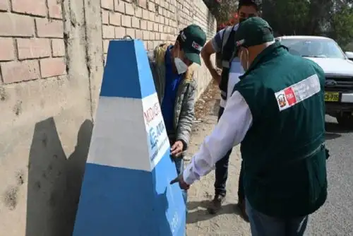 En las fajas marginales está prohibida toda actividad agrícola o industrial, la construcción de viviendas y la disposición de desmonte o residuos sólidos, lo que las convierten en zonas intangibles y no mitigables.