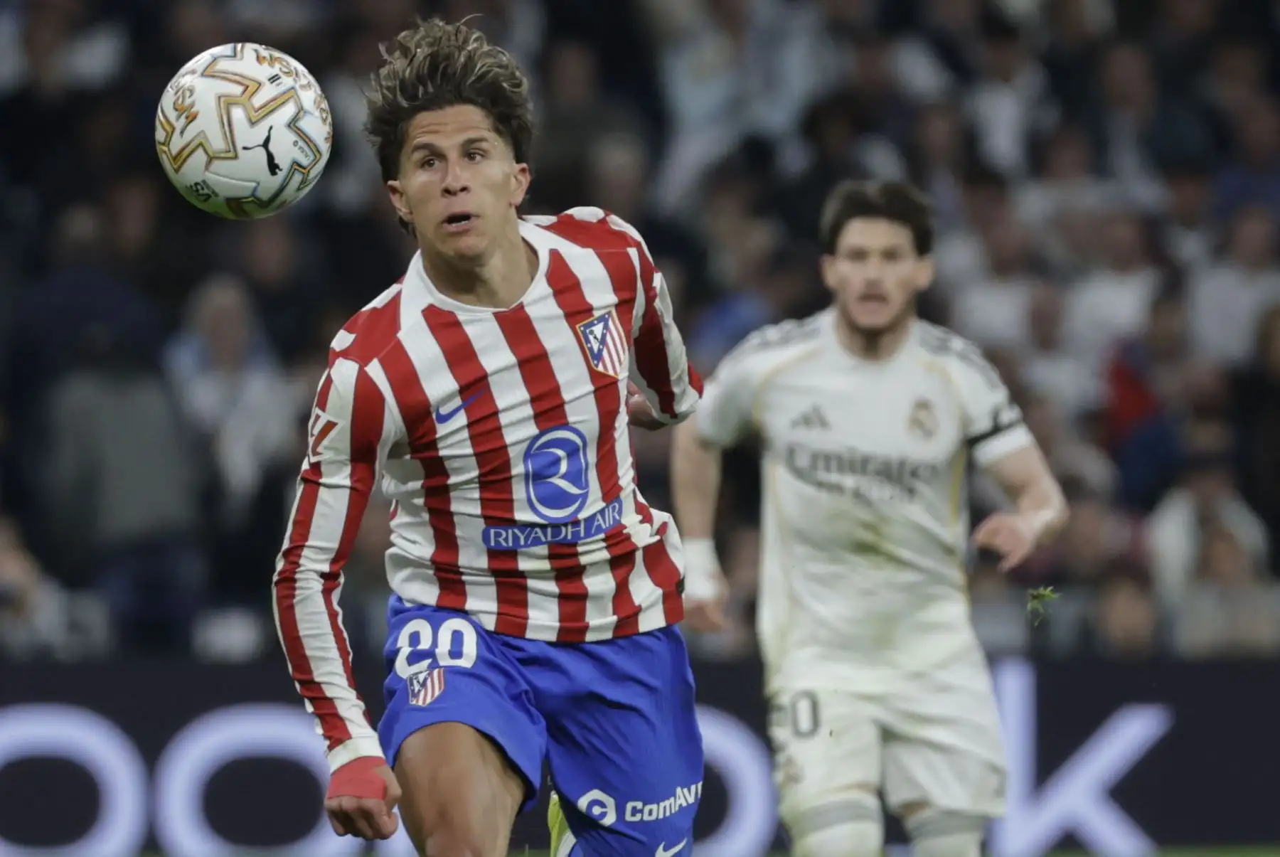-El jugador del Atlético de Madrid Giuliano Simeone, durante el partido de la jornada 29 de LaLiga entre el Real Madrid y el Atlético de Madrid, este domingo en el estadio Santiago Bernabéu Foto: EFE