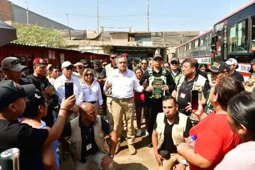 Ministro del Interior supervisa despliegue de la PNP para reforzar seguridad en transporte