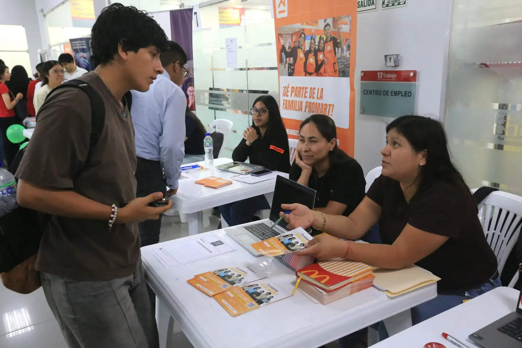 El ministerio de Trabajo y Promoción del Empleo  lanzó oficialmente la Semana Nacional del Empleo que se realiza simultáneamente en el Centro de Empleo de Jesús María, así como en San Juan de Lurigancho y Huaura. Foto: ANDINA/Héctor Vinces
