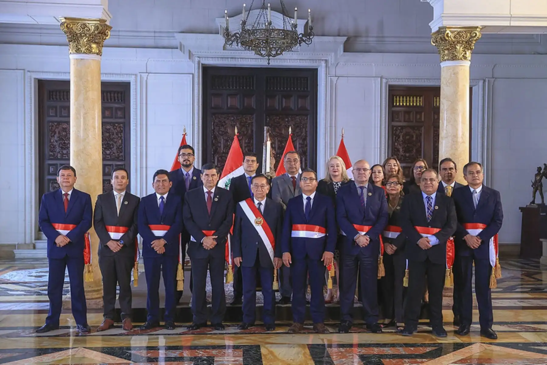 Waldir Eloy Ayasta Mechán juró como nuevo ministro de Energía y Minas, en una ceremonia liderada por el presidente José María Balcázar, en Palacio de Gobierno. Foto: ANDINA/ Prensa Presidencia