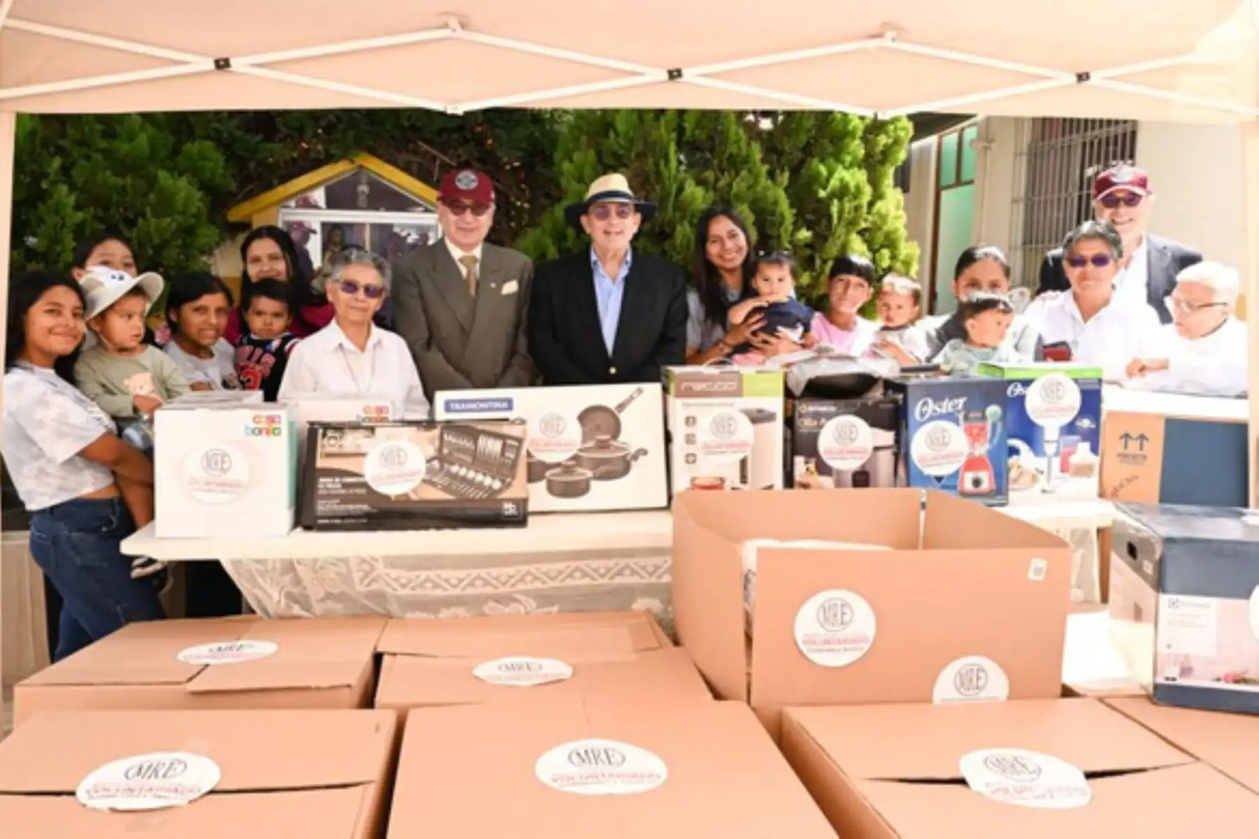 Canciller visitó centro de acogida en Tacna y respaldó proyecto social del voluntariado