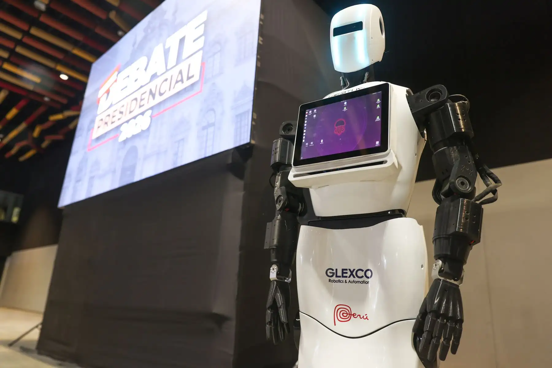 Elecciones 2026: JNE anuncia que robot hecho en el Perú impulsará voto informado