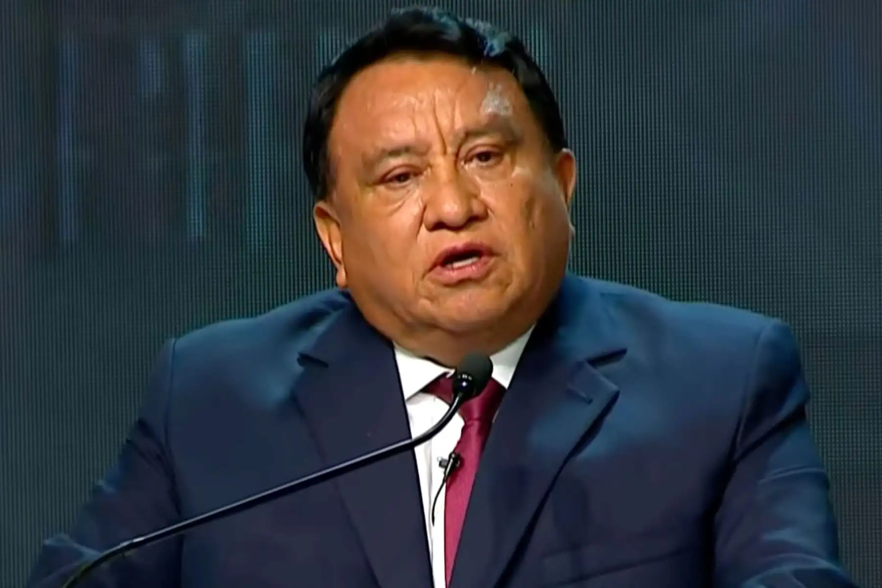 Debate presidencial: José Luna propone impulso a la inversión en seguridad ciudadana