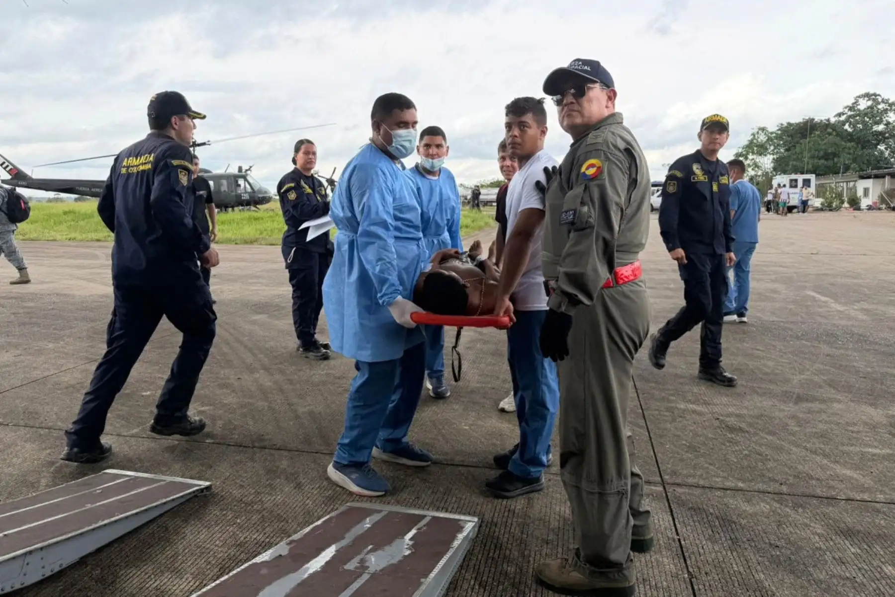 Imágenes difundidas tras el accidente mostraron los restos del avión envueltos en llamas y humo en medio de una zona de vegetación. Foto: ANDINA/AFP.
