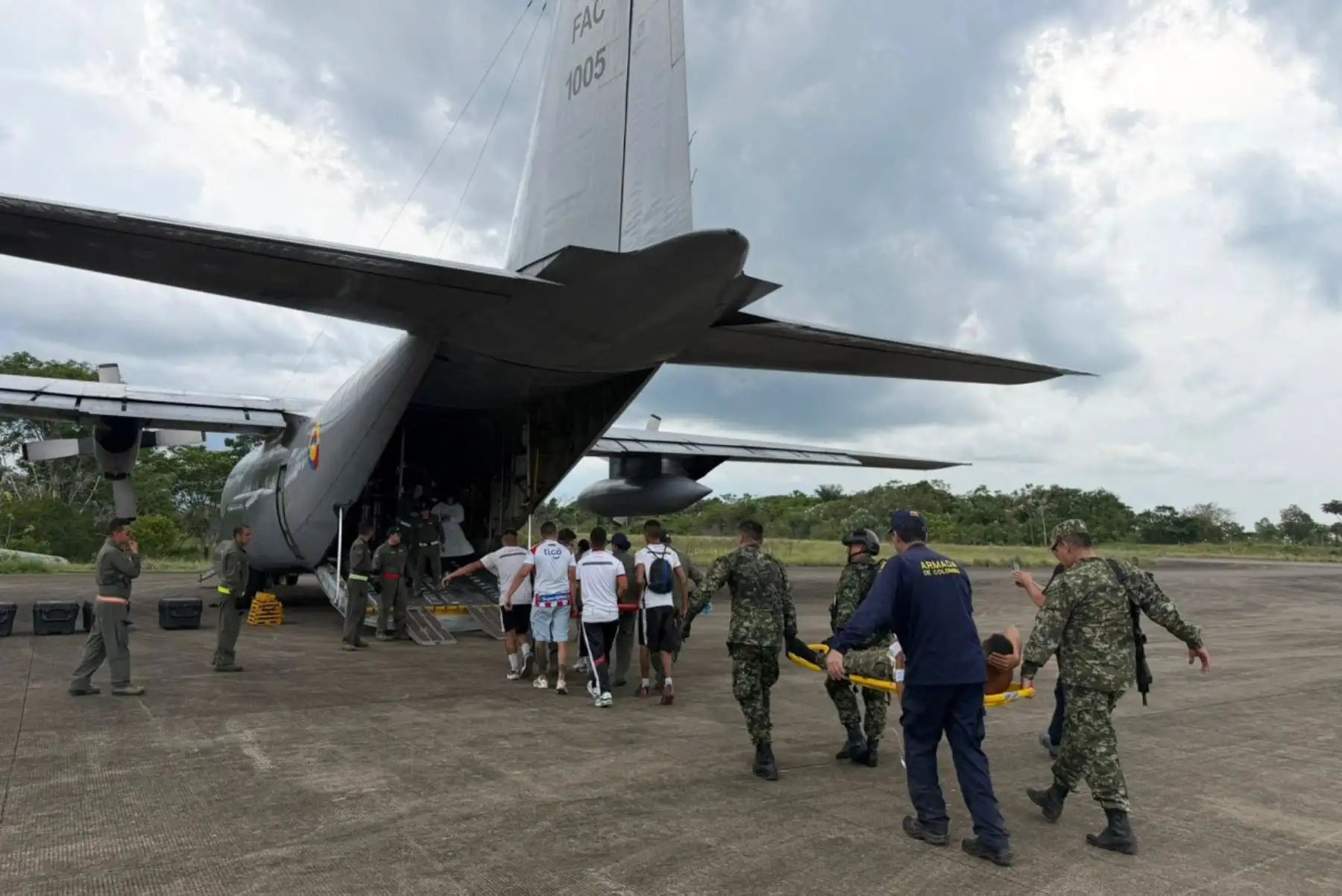 Entre las víctimas del accidente se encontraban 58 soldados, seis miembros de la fuerza aérea y dos policías, según informaron fuentes de las Fuerzas Militares de Colombia. Foto: ANDINA/AFP.