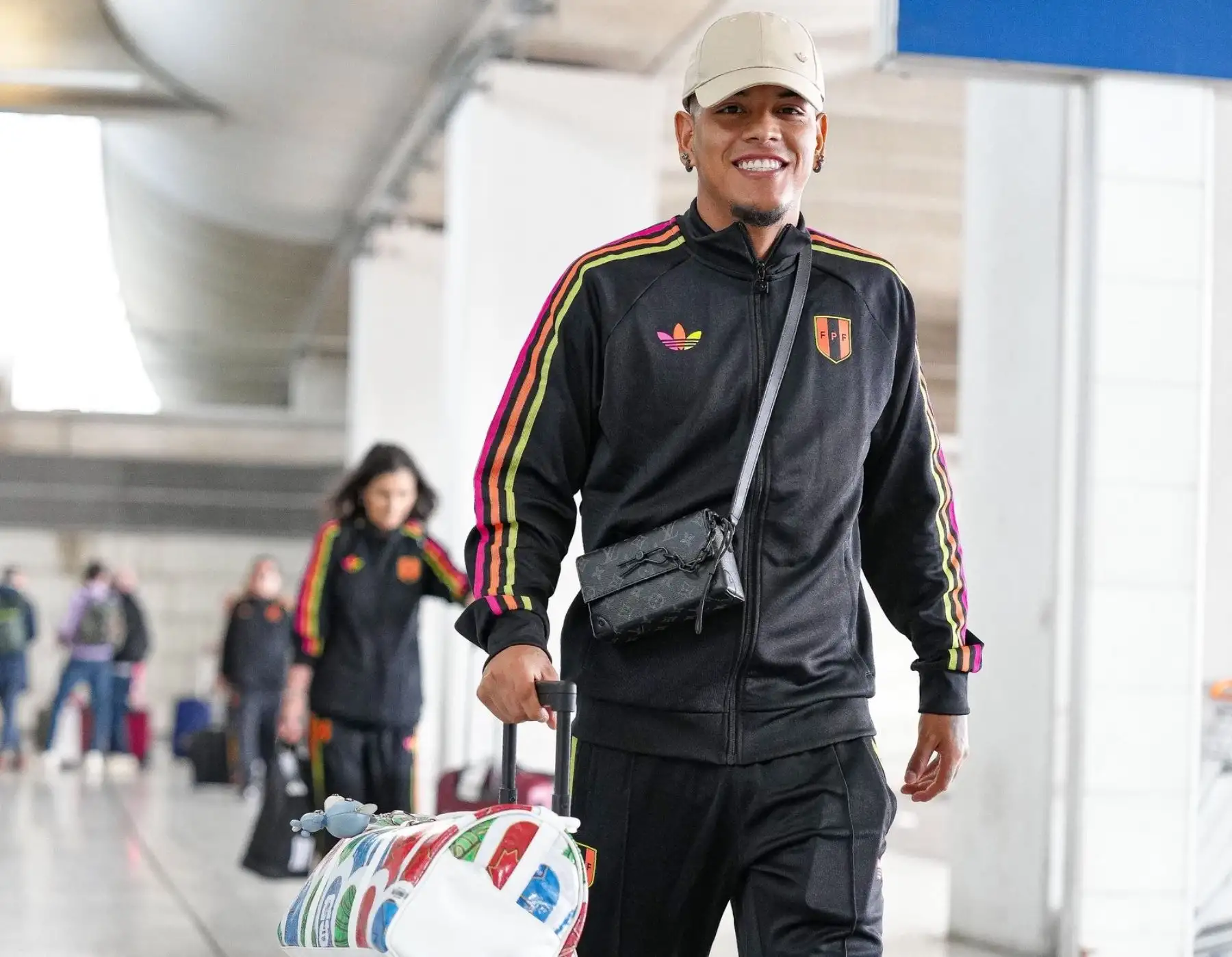 La selección peruana ya llegó a París para jugar el sábado contra  Senegal