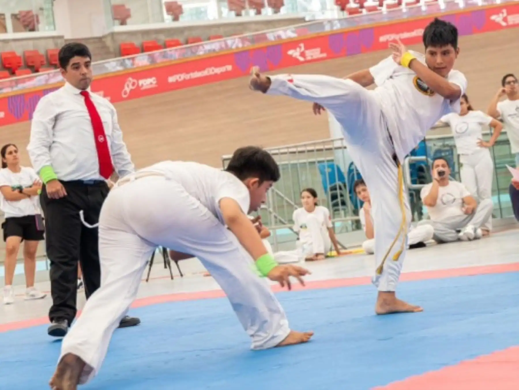 Capoeira se lució en la Videna: más de 200 participantes dieron todo en el Open Federativo